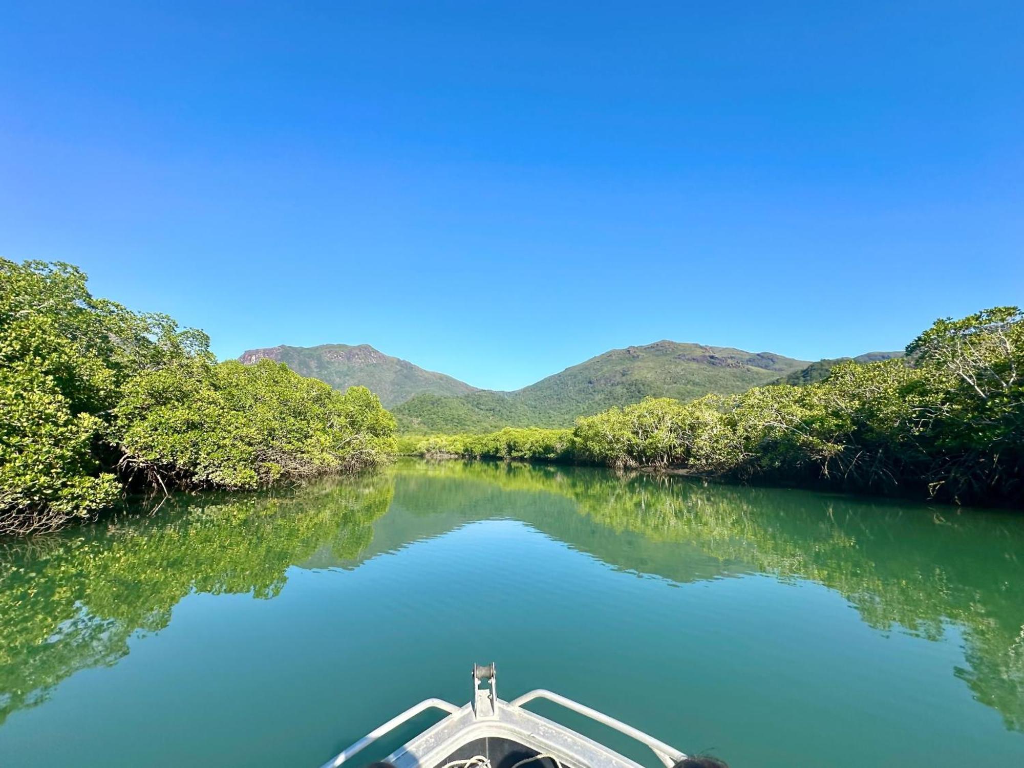 Hinchinbrook Management Pty Ltd 3*